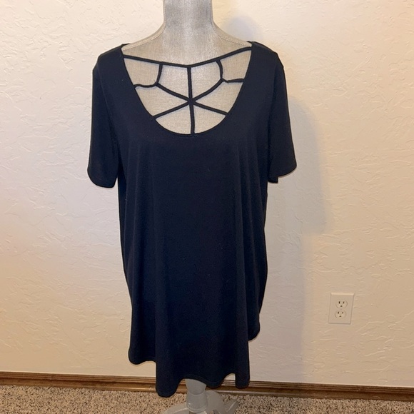 ZENANA PREMIUM Navy Blue Webbed neck 2X top. EUC. Worn twice - Picture 1 of 8